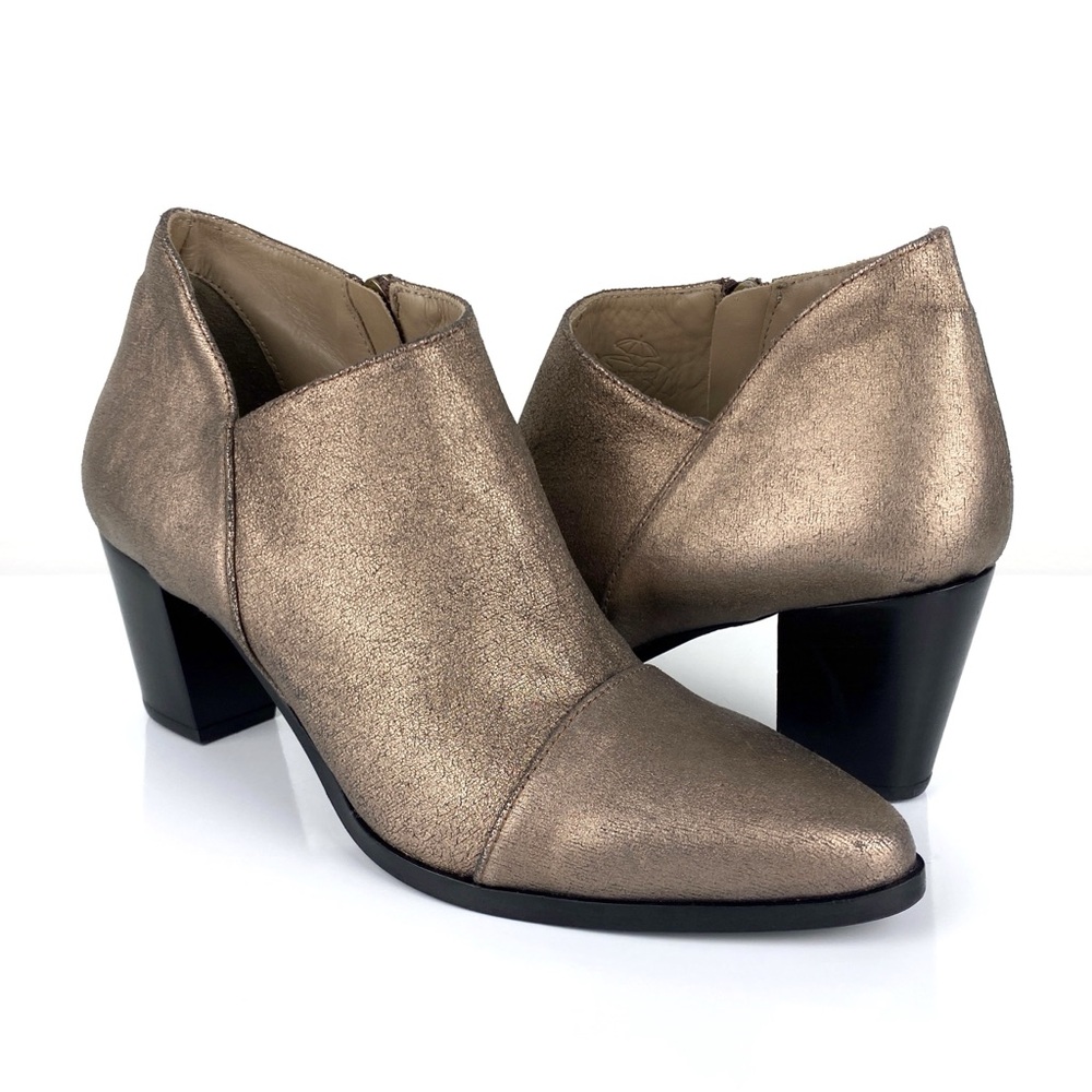 Italeau Women's Marisa Waterproof Cap Toe Ankle Bootie Metallic Bronze Size 8